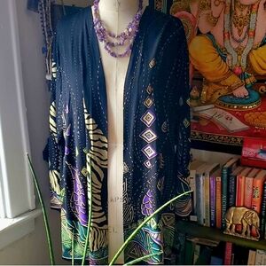 Parsley & Sage Black and Gold Patterned Kimono